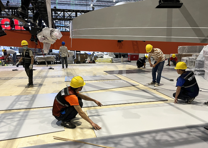 在展會搭建過程中,如何進行有效的風險評估?