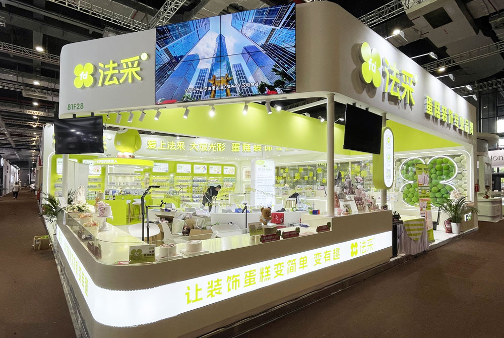 如何通過展位設計來提升品牌形象和吸引潛在客戶？